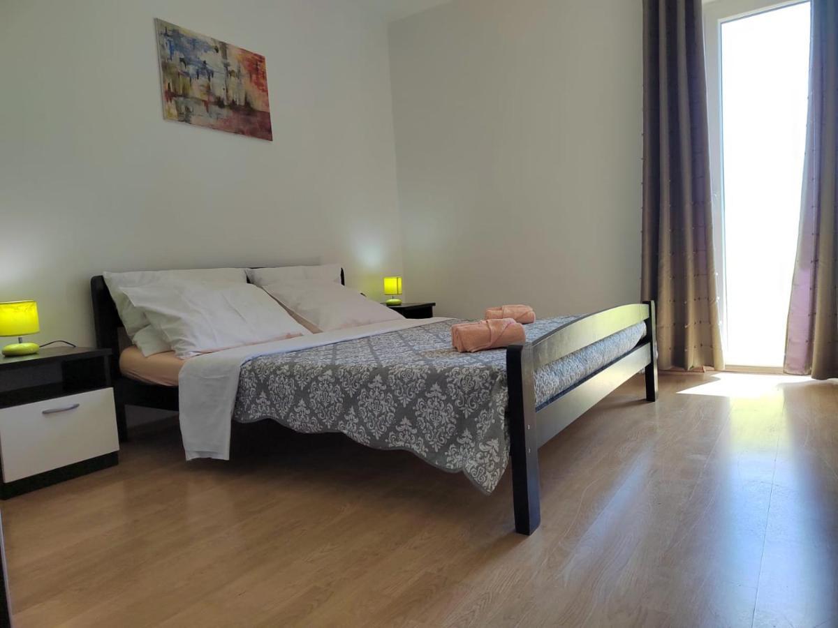 Apartman Memories Trogir Exteriör bild