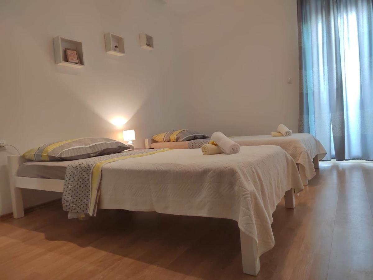 Apartman Memories Trogir Exteriör bild