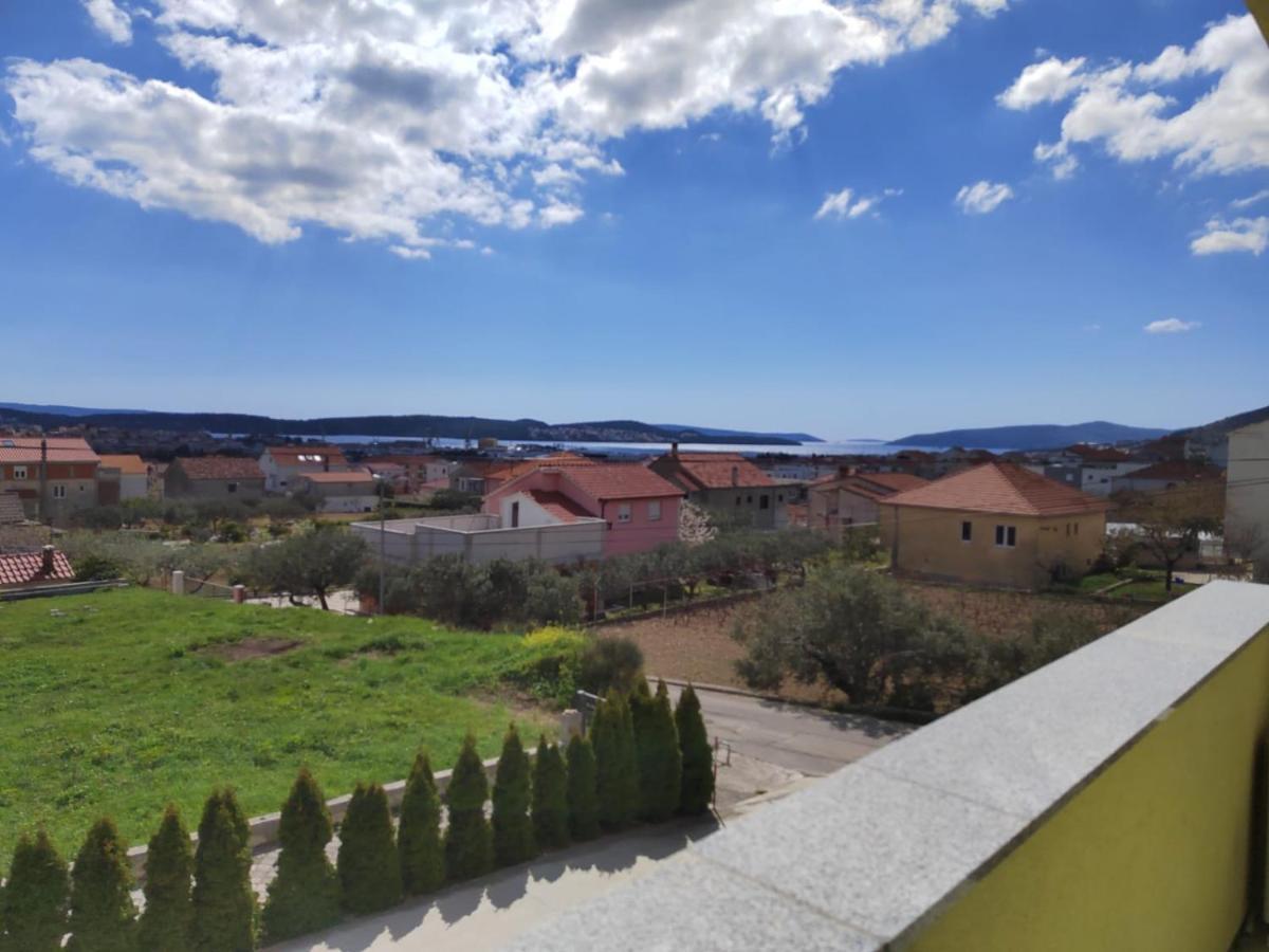Apartman Memories Trogir Exteriör bild