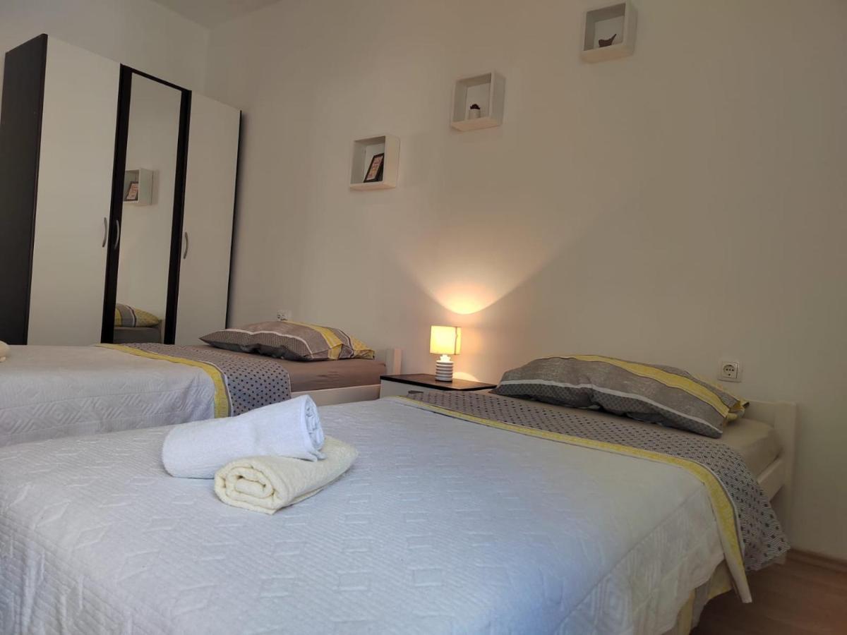 Apartman Memories Trogir Exteriör bild