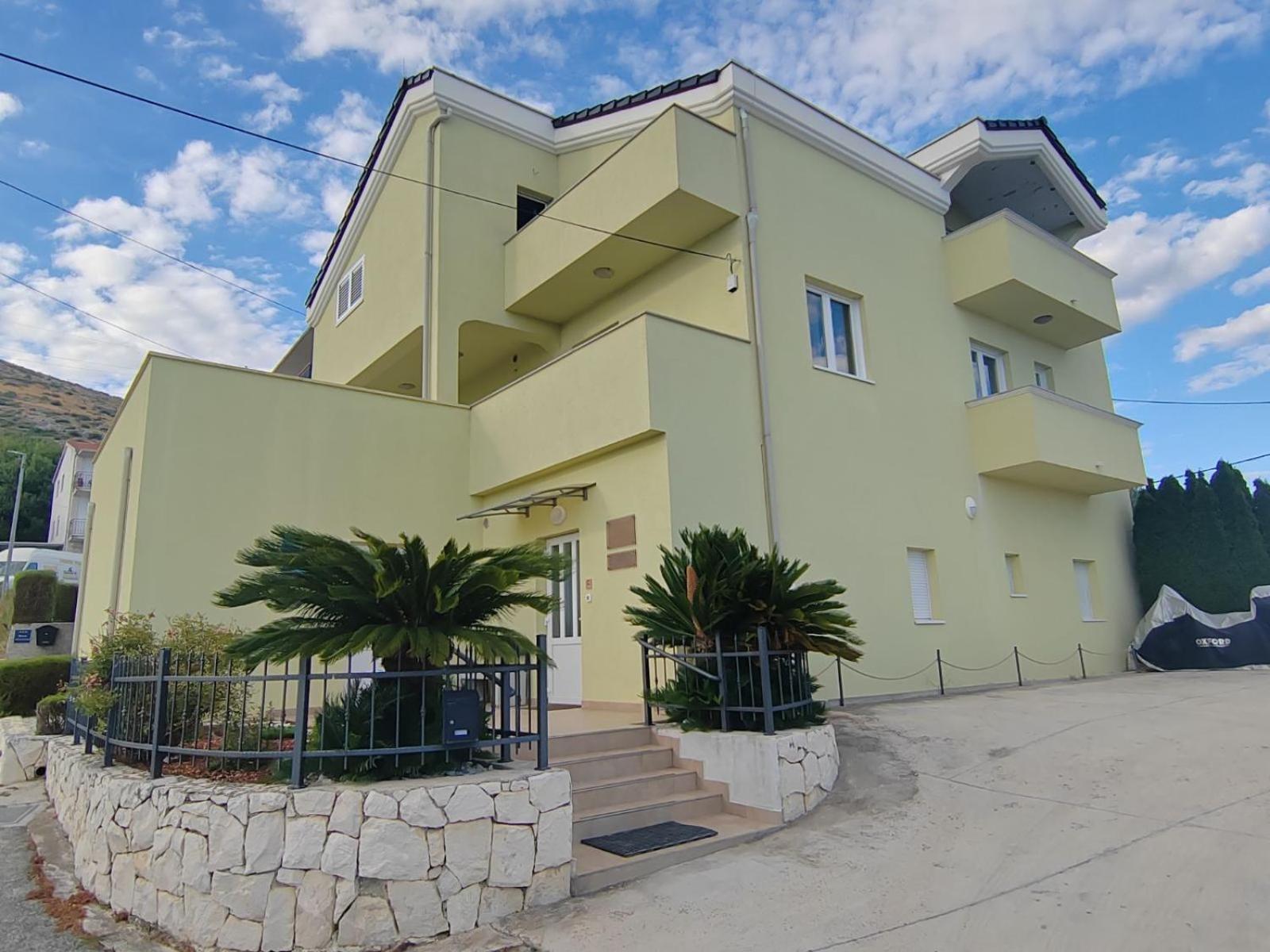 Apartman Memories Trogir Exteriör bild